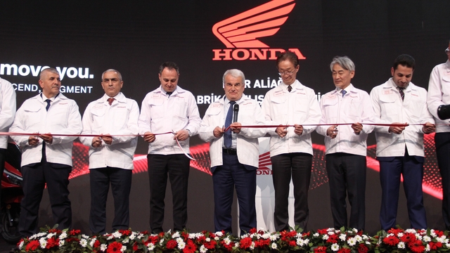 Honda Türkiye'den dev yatırım: Aliağa'da motosiklet fabrikası üretime başladı