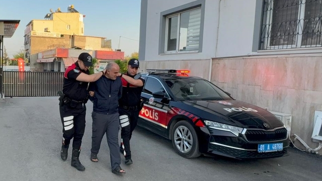 Adana'da sahipsiz köpeğe şiddet uygulayan şüpheli gözaltına alındı
