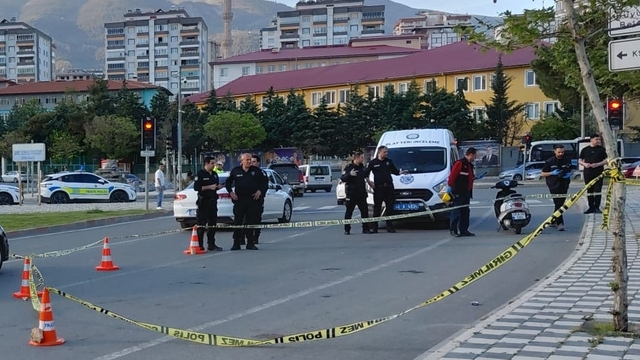 Kahramanmaraş'ta silahlı saldırıya uğrayan 2 kişi yaralandı