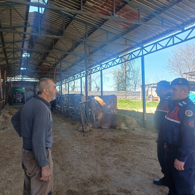 Bilecik'te 120 vatandaşa hayvan hırsızlığı ve dolandırıcılık bilgilendirmes...