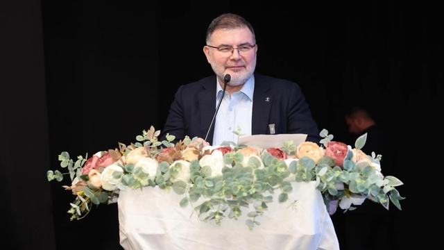 AK Parti İzmir'de dev teşkilat buluşması
Başkan Bilal Saygılı: "En büyük gücümüz teşkilat ruhumuz"