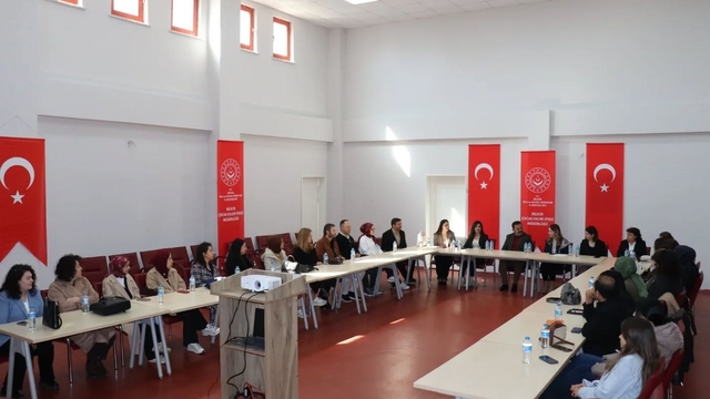 Bilecik'te 'Psikolojik İlk Yardım, Kayıp ve Yas Eğitim Programı' başladı