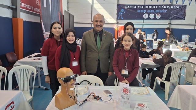 Devrekli öğrenciler robot yarışmasında birinci oldular