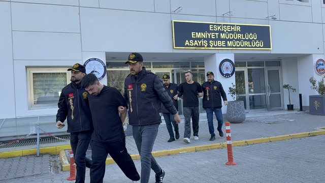 1 kişinin öldüğü ve 1 kişinin de yaralandığı olayla ilgili yakalanan 3 şüpheli adliyeye sevk edildi