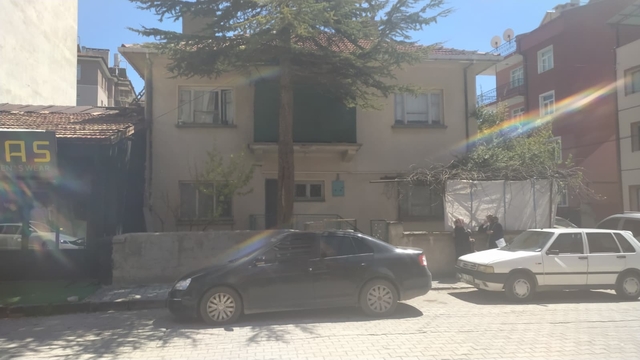 Beyşehir'de pencereden düşen 3 yaşındaki çocuk yaralandı