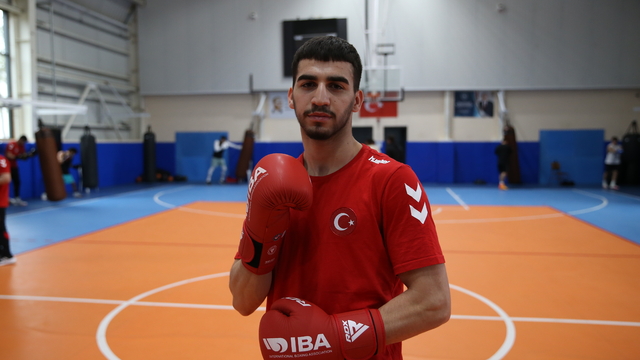 Milli boksör Refik Kartal, Akdeniz Oyunları'nda şampiyonluk hedefiyle yumruk sallıyor: