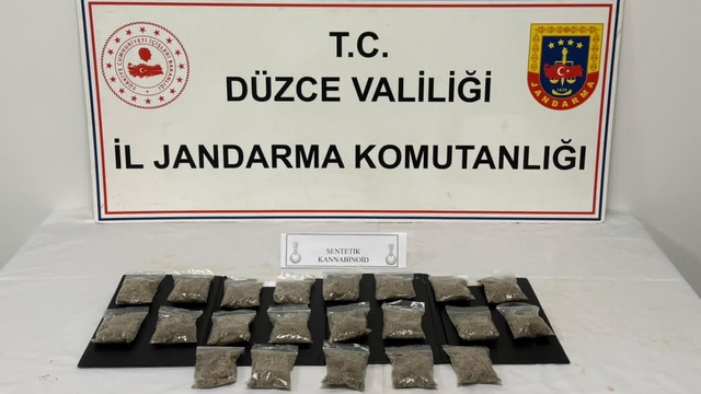 Düzce'de evinde uyuşturucu bulunan şüpheli gözaltına alındı