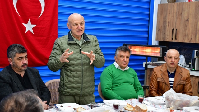 Terme Belediye Başkanı Kul, Yunus Emre Mahallesi'nde esnafla bir araya geldi