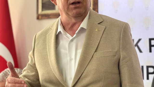 AK Parti Denizli'de saha çalışmalarına hız kesmeden devam ediyor