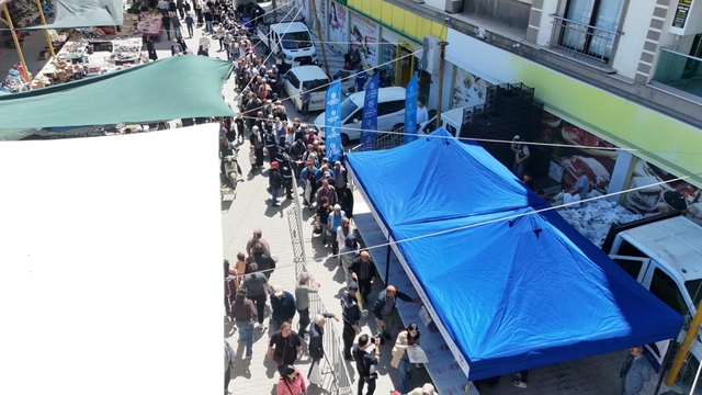 Binlerce fide Söke'de vatandaşlarla buluştu