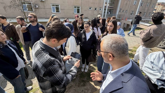 SUBÜ'lü öğrencilere uygulamalı dron eğitimi