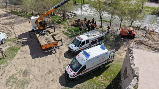 Aksaray'da sel tatbikatı gerçeğini aratmadı