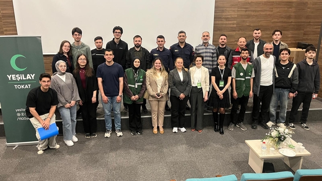 TOGÜ'de "Bilinçli Nesiller, Bağımsız Gelecek Projesi" eğitimi veriliyor