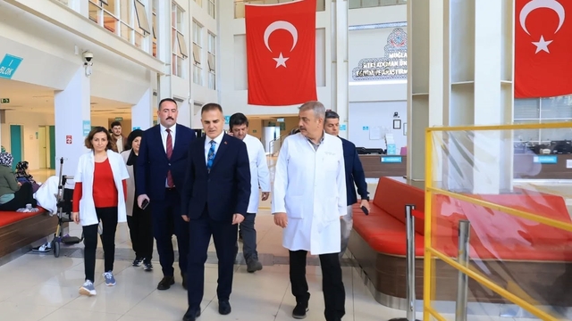 Vali Akbıyık'tan Muğla Eğitim ve Araştırma Hastanesi'nde denetim