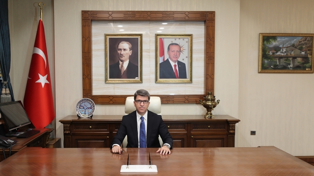 Amasya Valisi Bakan'dan 1 Mayıs Emek ve Dayanışma Günü mesajı