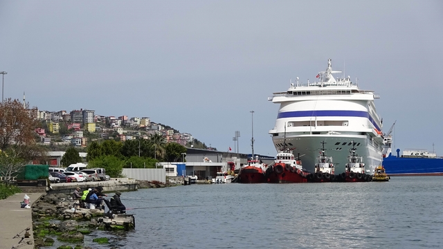 Rus turistler aylar sonra kruvaziyer ile Samsun'da