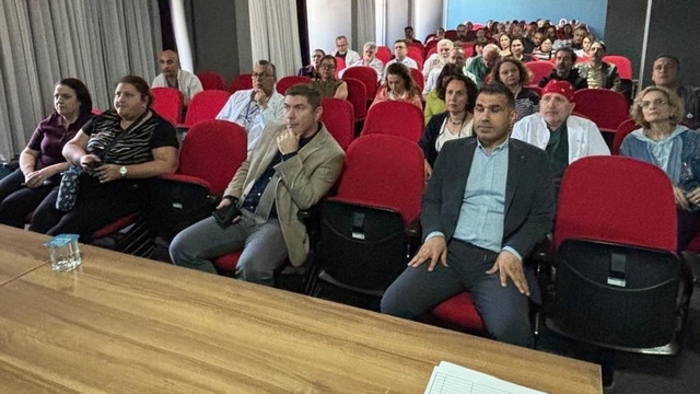 Söke'de sağlık çalışanlarına "mesleki sorumluluk" eğitimi