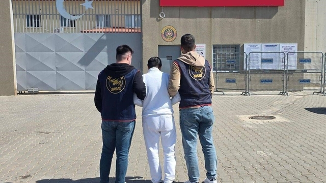 Kesinleşmiş 15 yıl cezayla aranan şahıs yakalandı