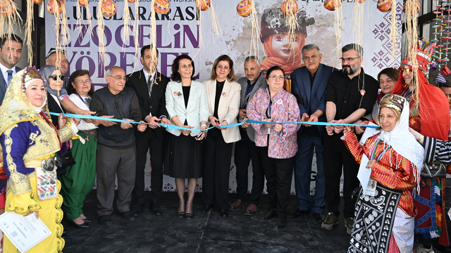 Gaziantep'te 6. Uluslararası Ezogelin Yöresel Bebek Çalıştayı başladı