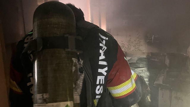 Edremit'te korkutan ev yangını