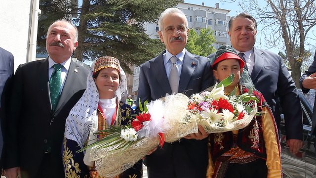 Ulaştırma ve Altyapı Bakanı Abdulkadir Uraloğlu, Çorum'da ziyaretlerde bulundu