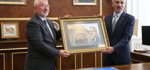Bakan Uraloğlu, Çorum'da ziyaretlerde bulundu