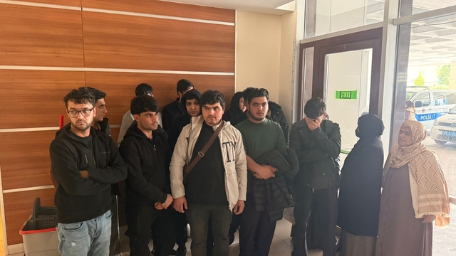 Edirne'de 16 düzensiz göçmen yakalandı