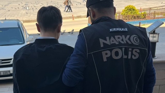 Aracında ve evinde uyuşturucu bulunan şüpheli tutuklandı