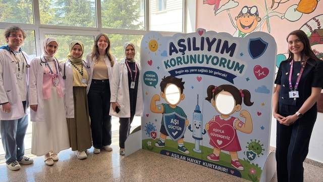 Zehra Kardaş: "Aşılar, sağlıklı bir geleceğin en güçlü teminatlarından biridir"
ERÜ Hastaneleri'nde aşıya dikkat çekildi