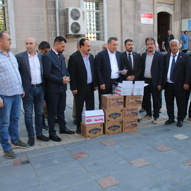 Şarkışlalılar Derneği, okul saldırısında hayatını kaybedenler için mevlit o...