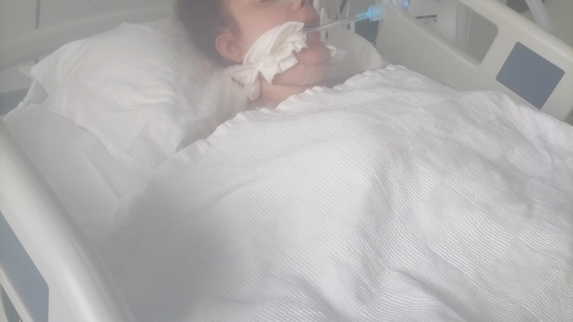İzmir'de burun estetiği için ameliyat olan 23 yaşındaki genç kız hayatını kaybetti