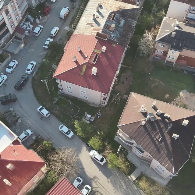 Siber suç makineleri 50'den fazla dosyadan aranıyordu, Sivas'ta yakalandıla...