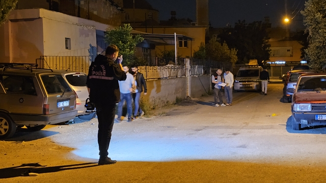 Adana'da komşular arasında gürültü kavgası: 5 yaralı