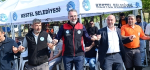 Alın terine vefa
Başkan Erol personeliyle gönül sofrasında