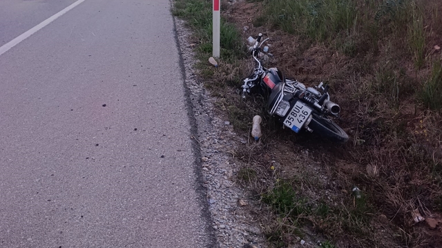 Ödemiş'te motosiklet kazasında 2 kişi yaralandı