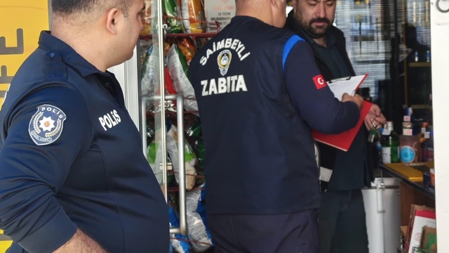 Saimbeyli'de zabıta ve polis ekiplerinden ortak denetim