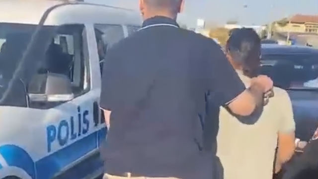 Hırsızlık zanlısı hurda yüklü kamyonette yakalandı