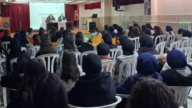 Bayburt'ta öğrencilere Şehit Serkan Saka'nın vatan sevgisi anlatıldı