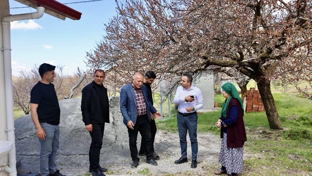 Akçadağ Belediye Başkanı Ulutaş'tan mahalle ziyaretleri