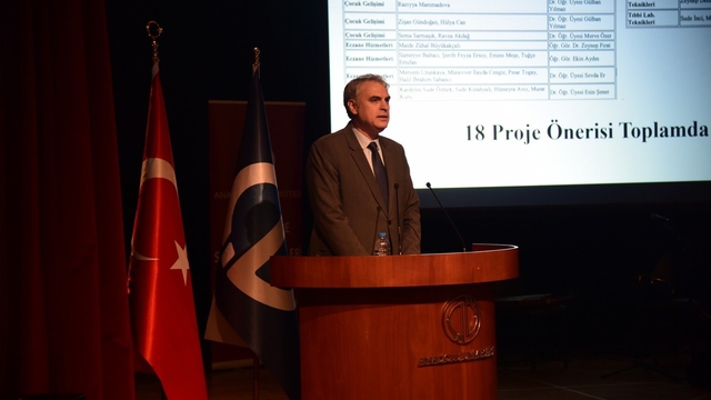 YEMYO öğrencileri akademik başarılarıyla ödüllendirildi