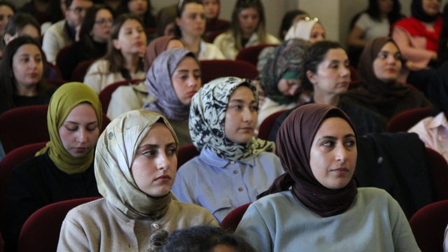 Cizre'de aday öğretmenlere farkındalık eğitimi verildi