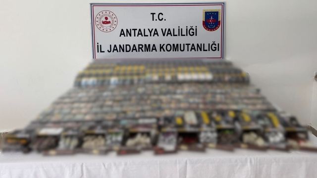 Manavgat'ta 5 bin paket kaçak sigara ele geçirildi