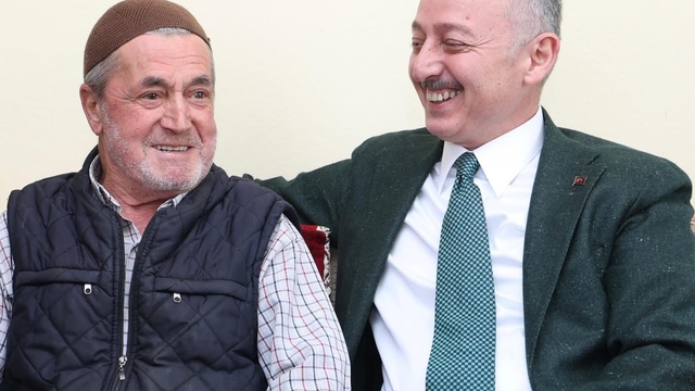 Büyükakın'dan Cavit dedeyi sevindiren sürpriz