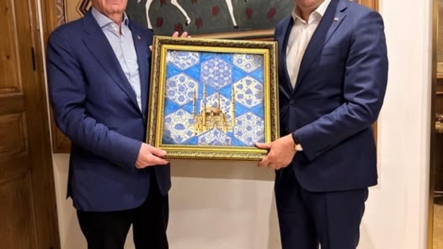 TÜRK - İŞ Genel Başkanı Atalay, Edirne Valisi Sezer'i ziyaret etti