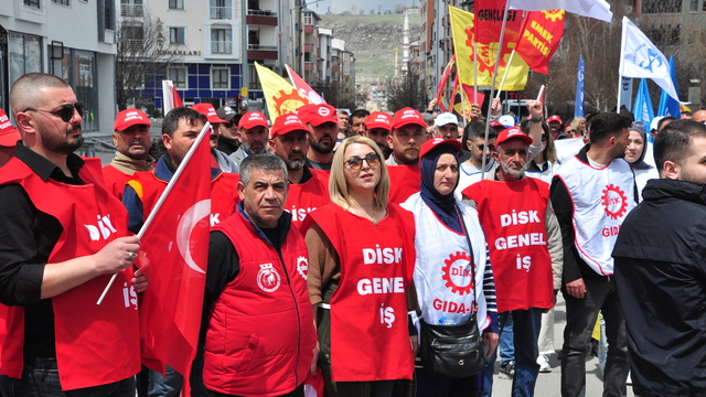 Doğu Anadolu'da 1 Mayıs Emek ve Dayanışma Günü kutlandı