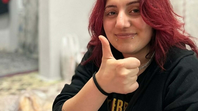 Burun estetiği ameliyatı sonrası ölen Hatice, gelinlikle son yolculuğa uğurlandı