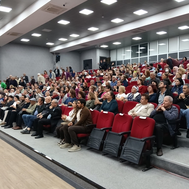 Gömeç' de bahara merhaba konseri yoğun ilgi gördü