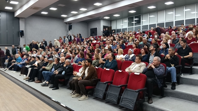 Gömeç' de bahara merhaba konseri yoğun ilgi gördü