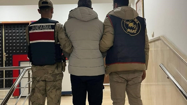 Göçmen kaçakçılığından 5 yıl hapis cezası bulunan hükümlü yakalandı