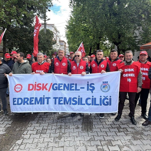 Edremit'te 1 Mayıs kutlandı